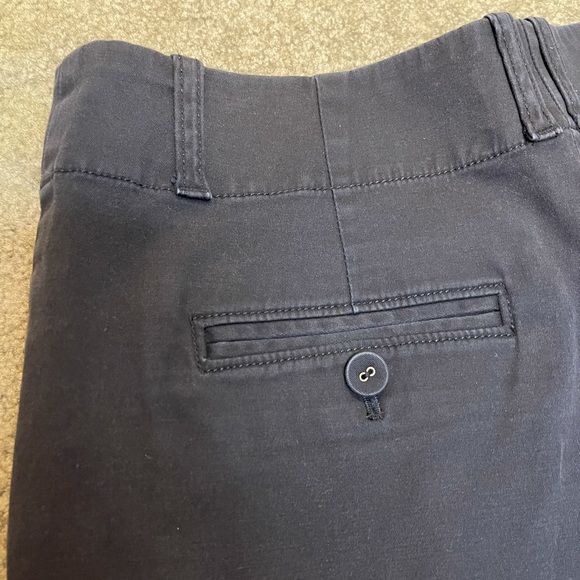 🛍Talbots Navy petite shorts - Picture 3 of 9